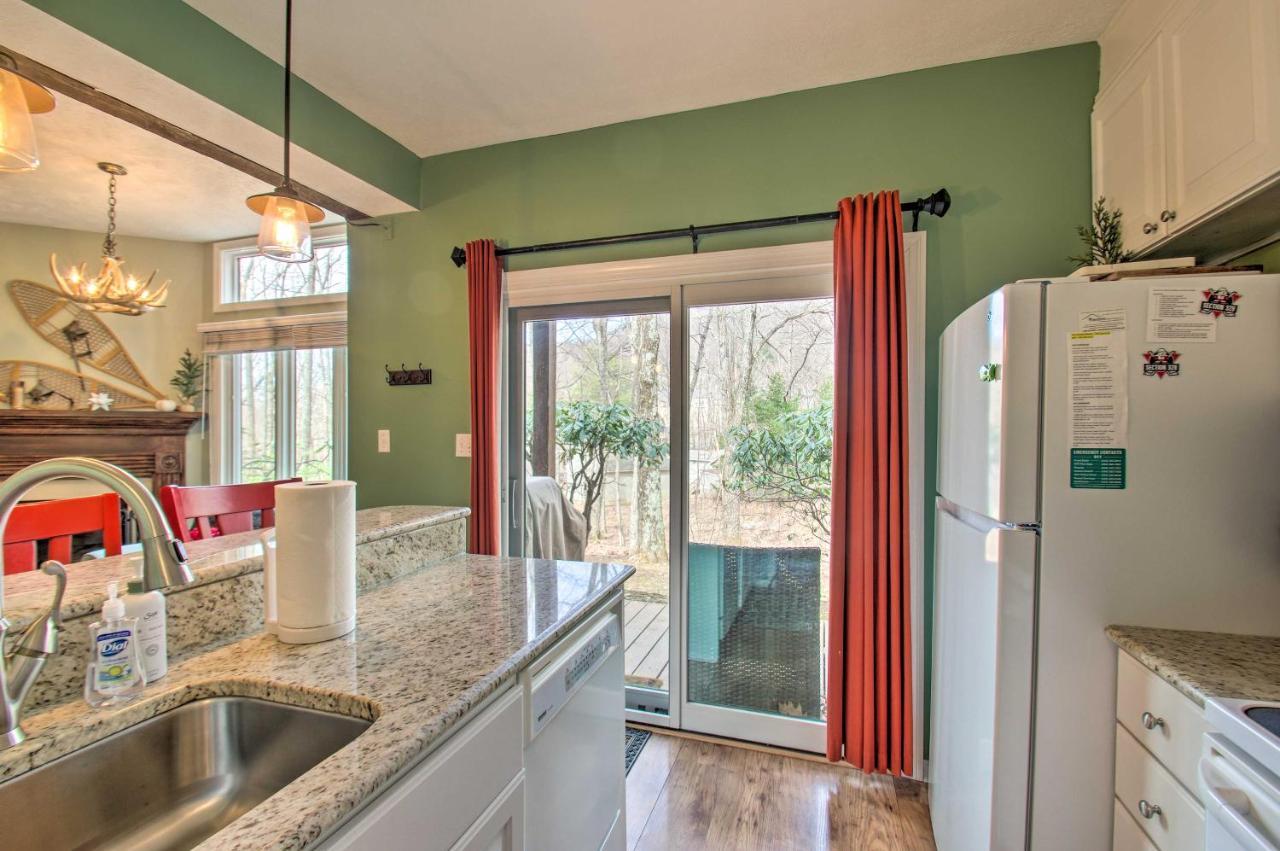 Wintergreen Resort Mountain Condo With Pool Access! Lyndhurst Bagian luar foto